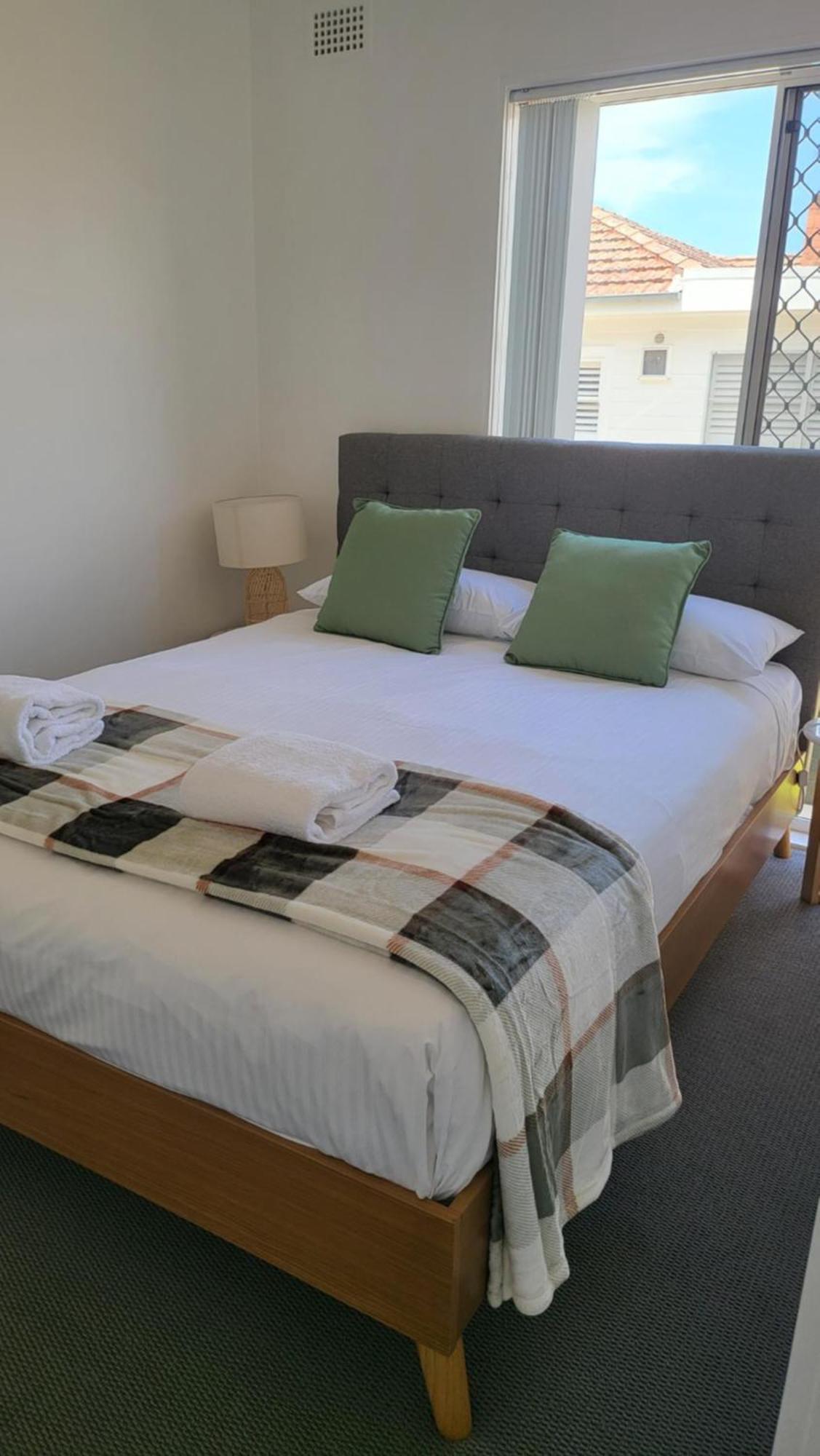 Husky 19 Beautifully Appointed Apartments - Great Location - In The Heart Of Husky ハスキッソン エクステリア 写真