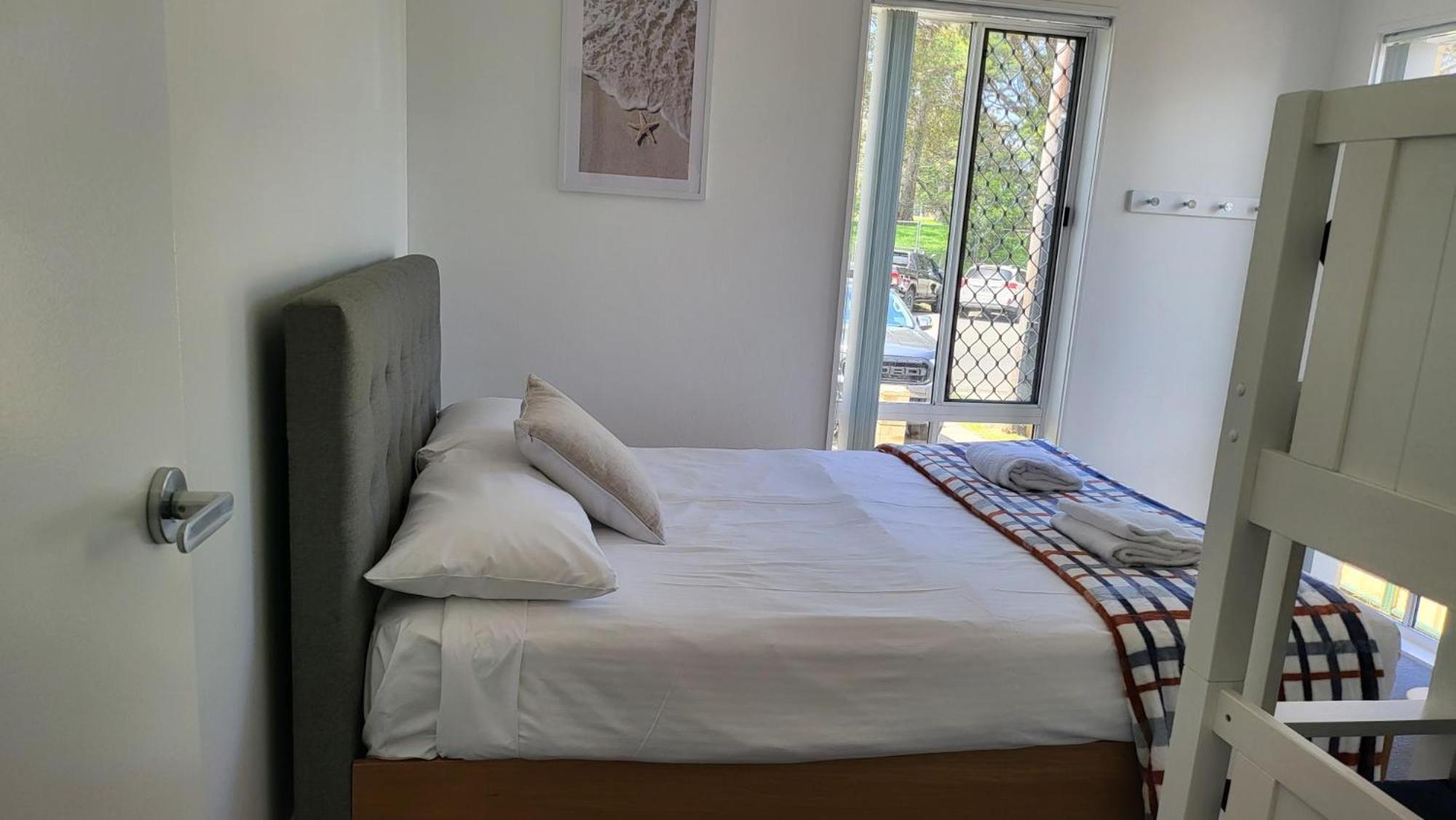 Husky 19 Beautifully Appointed Apartments - Great Location - In The Heart Of Husky ハスキッソン エクステリア 写真