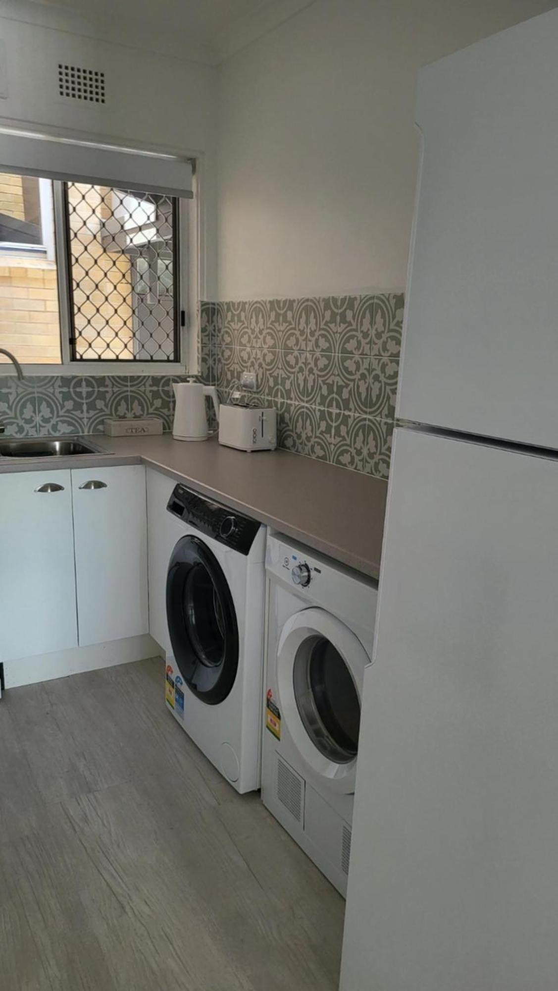 Husky 19 Beautifully Appointed Apartments - Great Location - In The Heart Of Husky ハスキッソン エクステリア 写真
