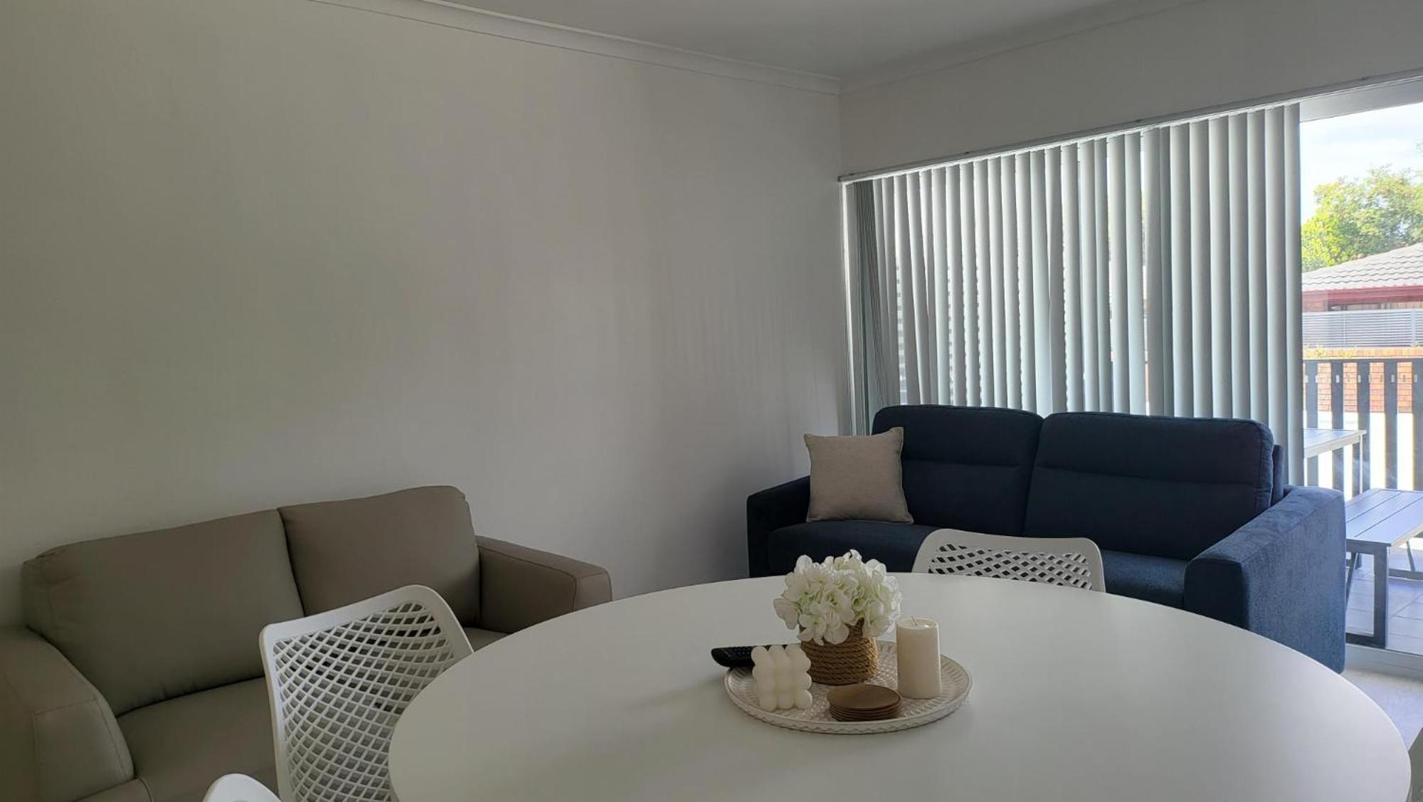Husky 19 Beautifully Appointed Apartments - Great Location - In The Heart Of Husky ハスキッソン エクステリア 写真