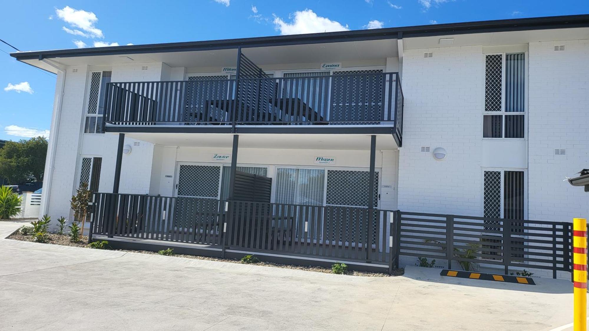 Husky 19 Beautifully Appointed Apartments - Great Location - In The Heart Of Husky ハスキッソン エクステリア 写真